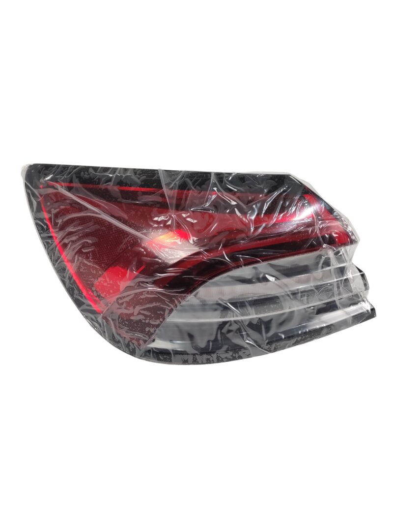 Lanterna Traseira Esquerda Maserati Quattroporte 670154541 - Imagem 2